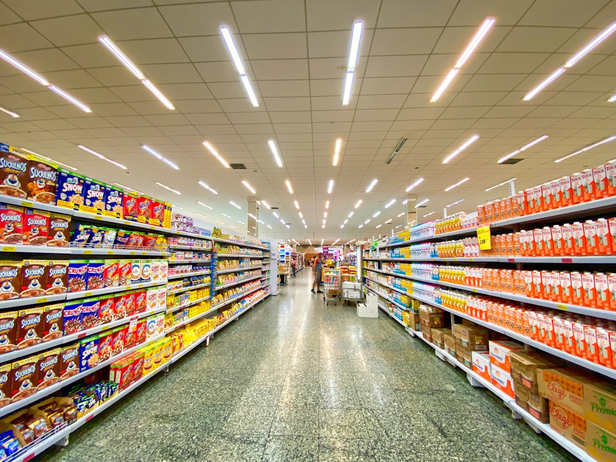 Interior de Baratito Minimarket